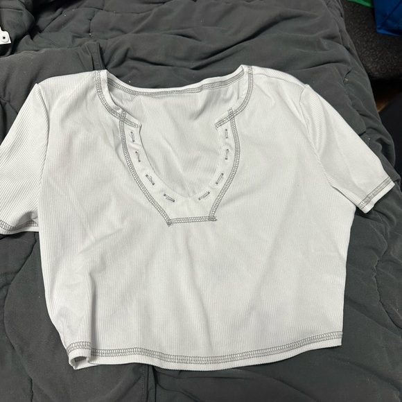 2 for 1 Crop Tops - Picture 1 of 2